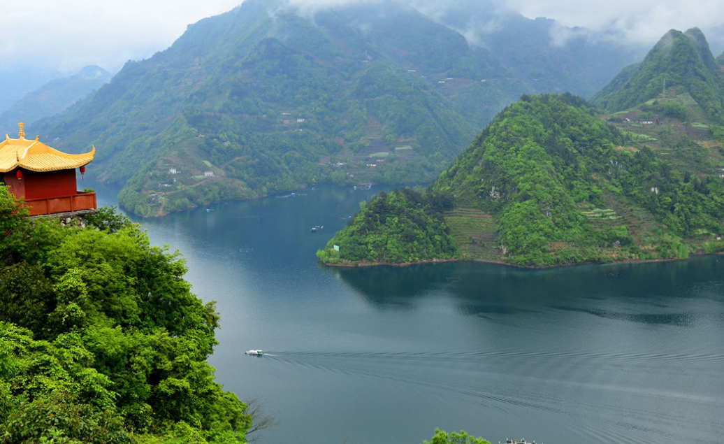 湖北省著名的旅游景点有哪些？