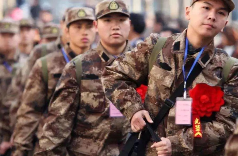 浙江两名高校学生拒服兵役被处罚，为何拒服兵役还要进行处罚？