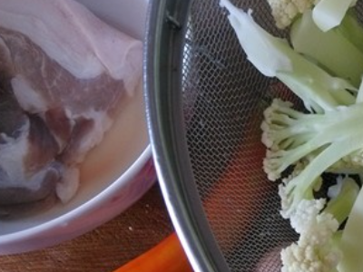 菜花炒肉怎么做