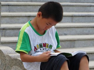 小呀么小二郎啊，背着书包上学堂...