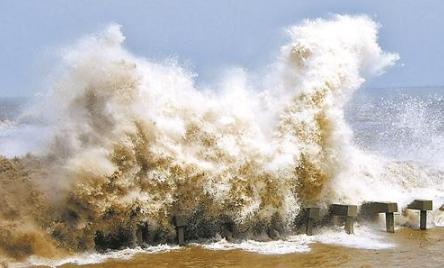 庐山烟雨浙江潮 未到千般恨不消的意思？