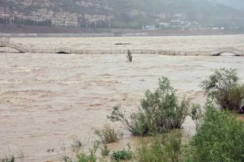 甘、陕、晋遭遇强降雨，给这些地方的景区造成了哪些影响？