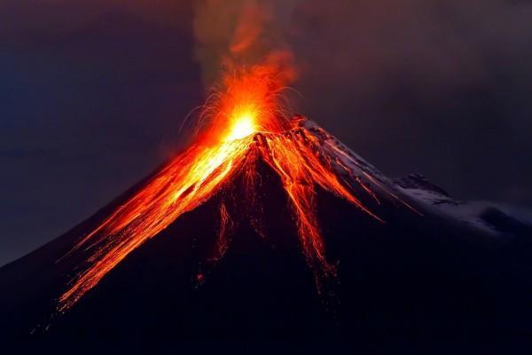 为什么日本会有樱岛火山?