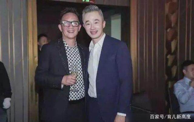 程雷现身天价商演，前女友陈辰为其指路，妻子王萌萌意思要复出养家了吗？