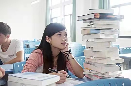 我们当代大学生的个性特点到底有哪一些？麻烦告诉我